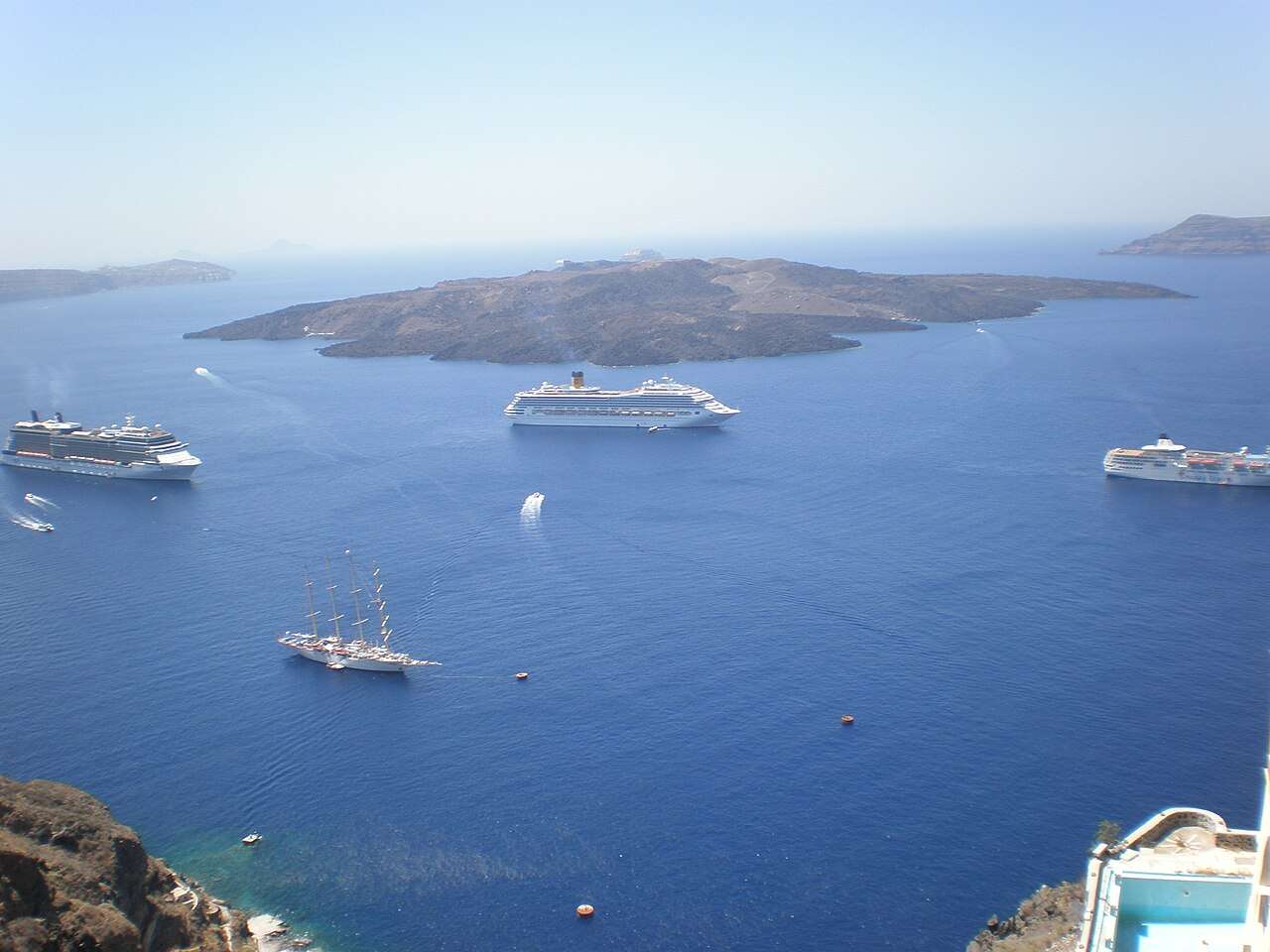 Volcano_of_Santorini